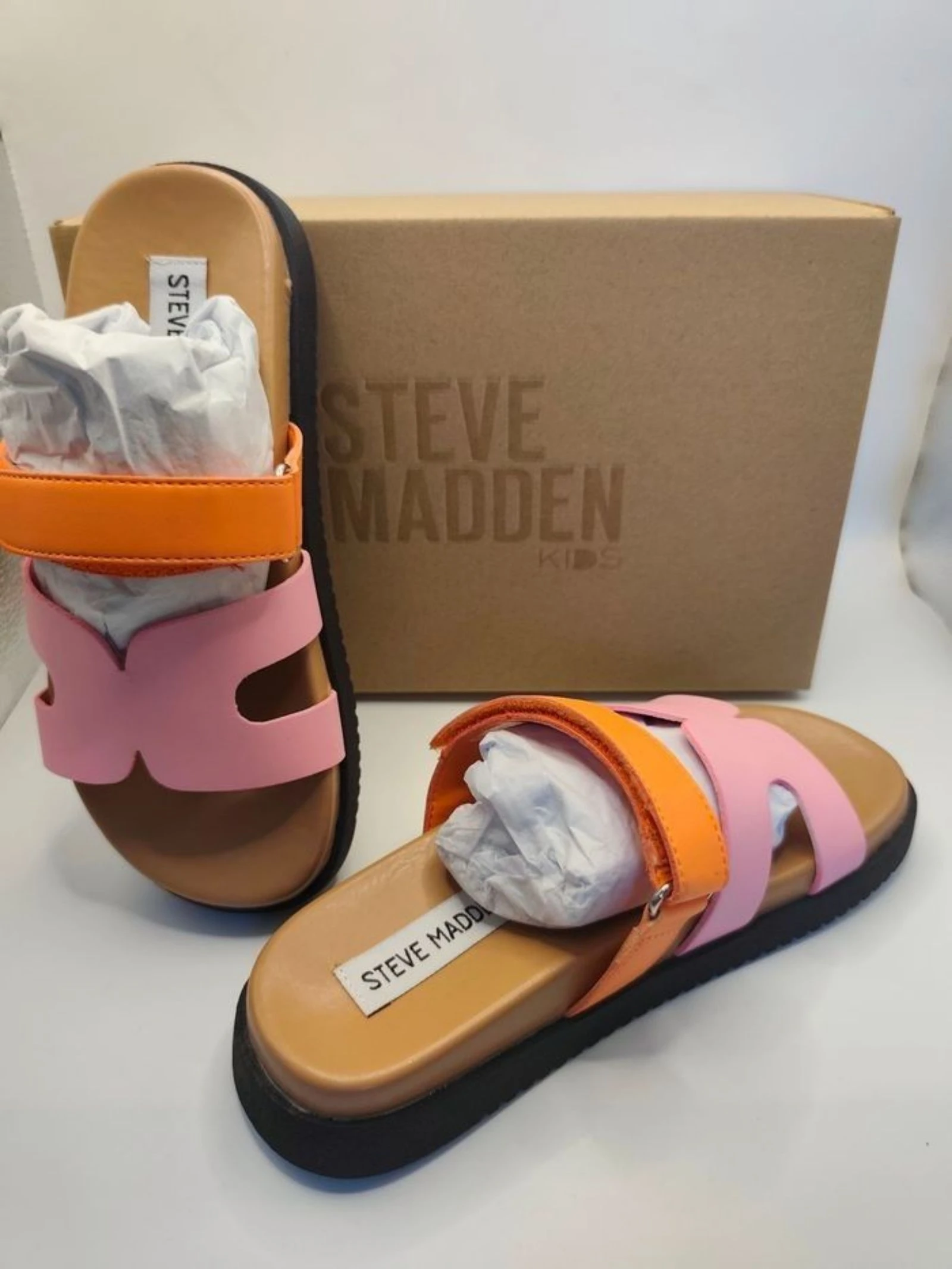 Steve Madden Kids – Sandales nuevas con caja | Color rosa y naranja | Cómodas y a la moda – photo 2